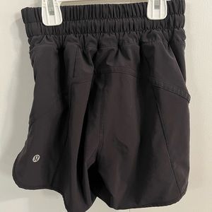 Hotty Hot High-Rise Lined Short 4", Size 2